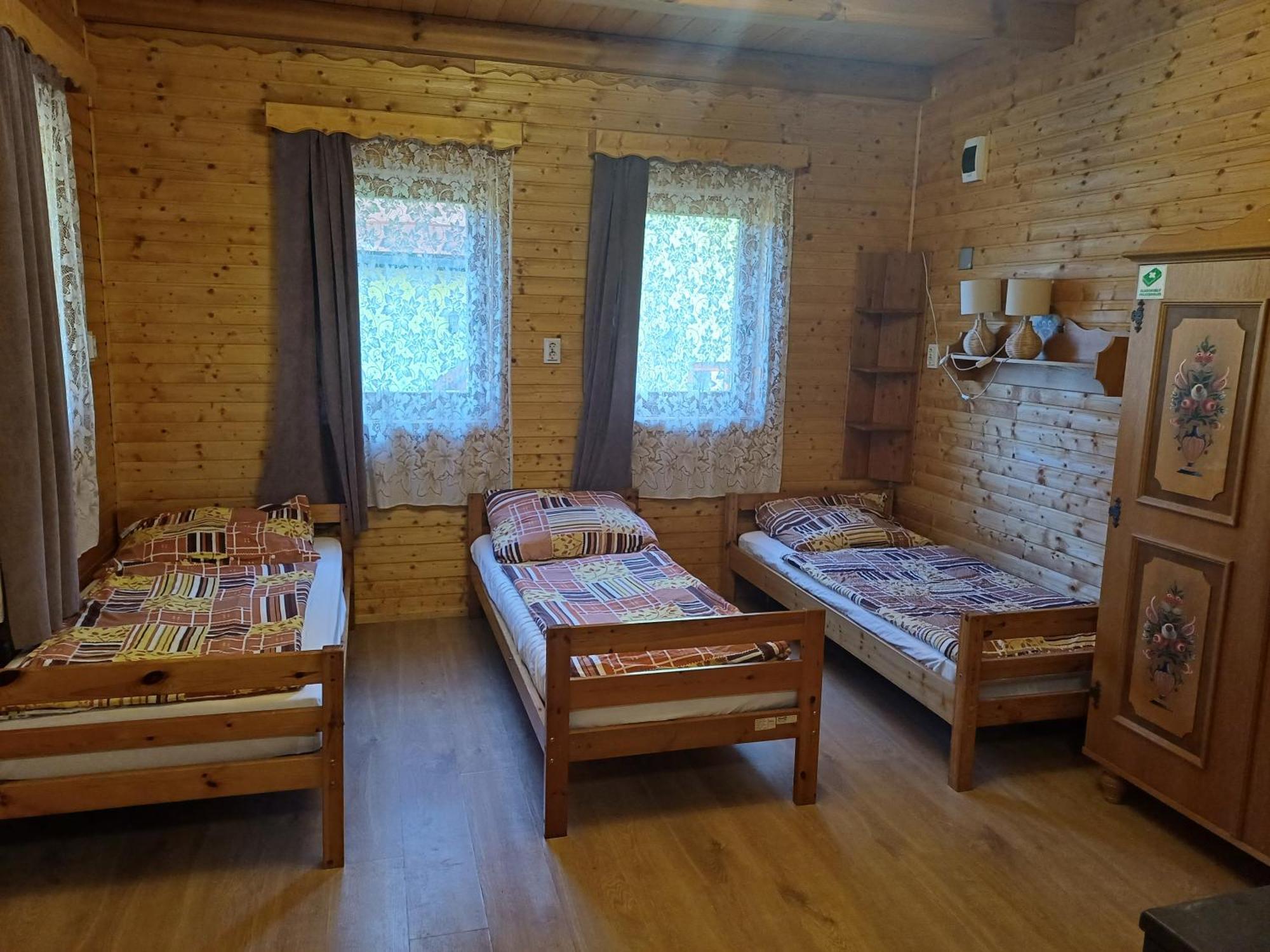 Zanati Apartmannház Nagykapornak Exterior foto