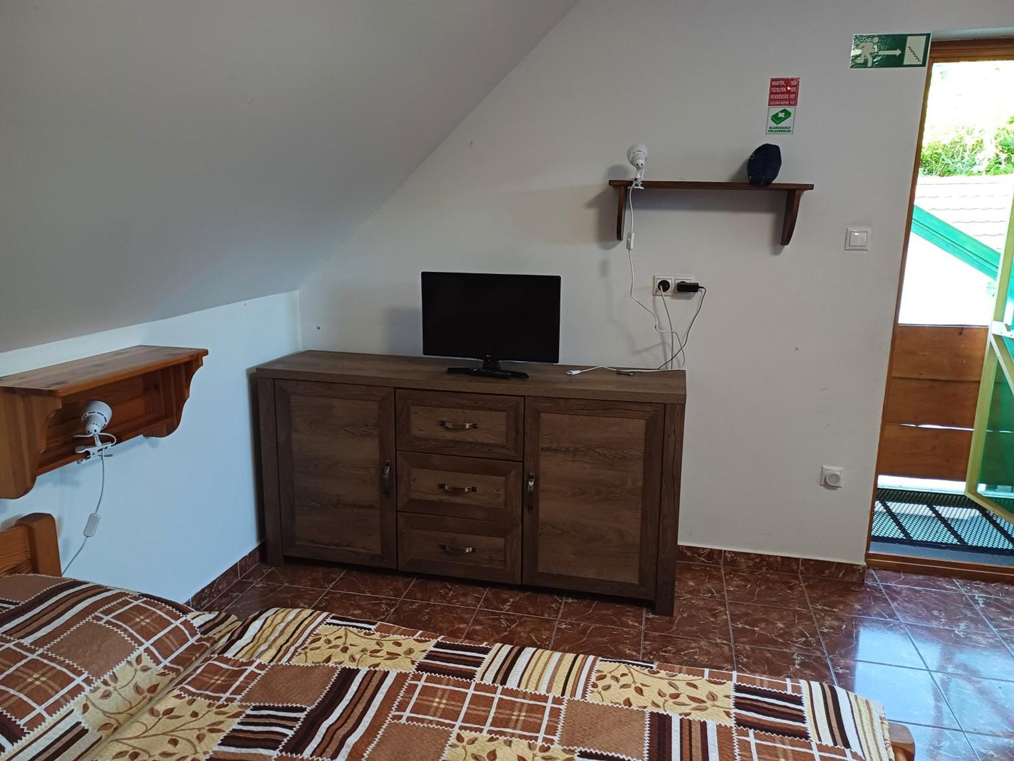 Zanati Apartmannház Nagykapornak Exterior foto