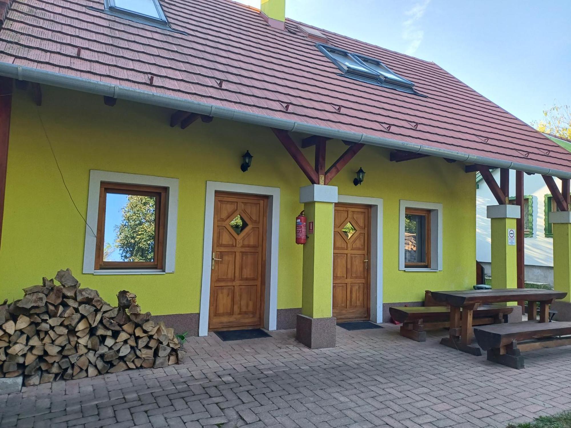 Zanati Apartmannház Nagykapornak Exterior foto